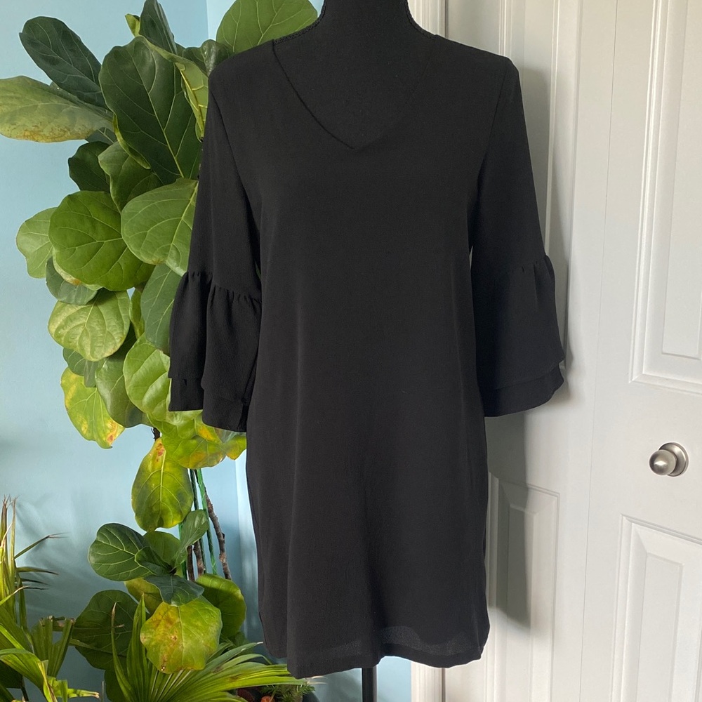 Belongsci Small Black Textured Lined Dress With Quarter Sleeves